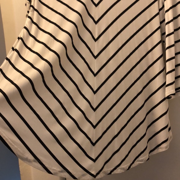 Tunic - Picture 4 of 4